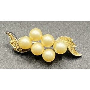 Vintage Marvella Pearl Pin Gold Tone Brooch Mid Century Modern